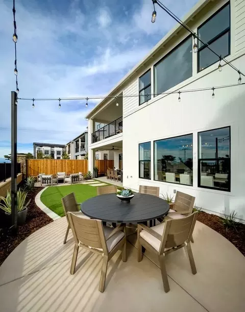 Exterior - 98 8th St, Marina, CA 93933 photo 7 of 14