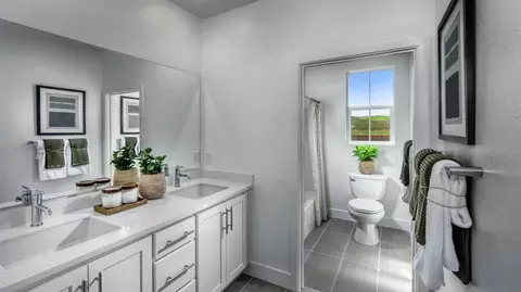 Bath - 7290 Oscar Dr, Tracy, CA 95377 photo 3 of 3