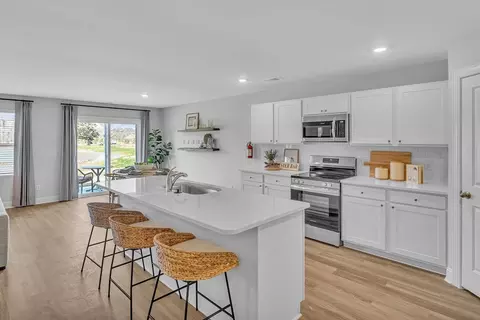Kitchen - 3020 Emberly Dr, Roebuck, SC 29376 photo 5 of 12