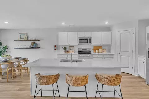 Kitchen - 3020 Emberly Dr, Roebuck, SC 29376 photo 3 of 12