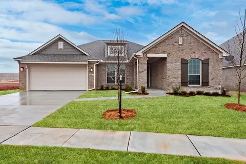 Exterior - 16140 Tall Grass Dr, Moore, OK 73170 photo 8 of 14