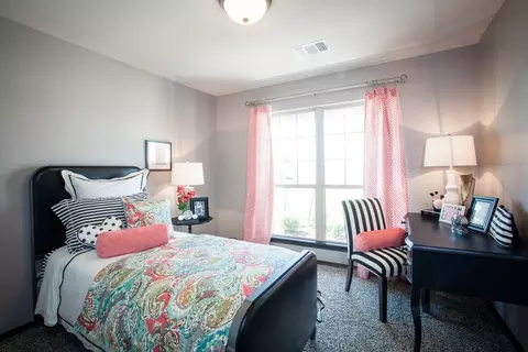 Bedroom - 16140 Tall Grass Dr, Moore, OK 73170 photo 3 of 4