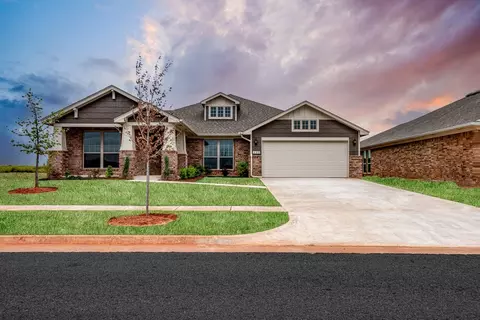 Exterior - 16140 Tall Grass Dr, Moore, OK 73170 photo 10 of 14