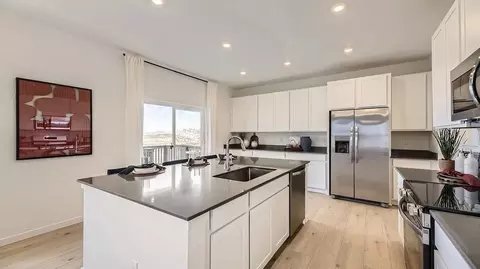 Kitchen - 7727 S Cherokee Trl, Centennial, CO 80016 photo 2 of 2