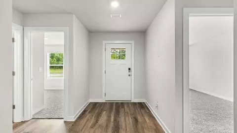 Entry Way - 4059 Falcon Dr, Chipley, FL 32428 photo 2 of 3