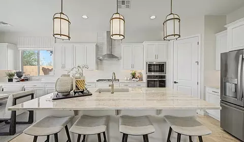 Kitchen - 498 W Treasure Trl, Apache Junction, AZ 85120 photo 1 of 2