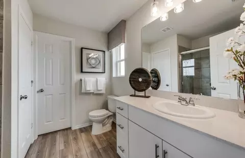 Bath - Corymbia Drive, Terrell, TX 75160 photo 1 of 4