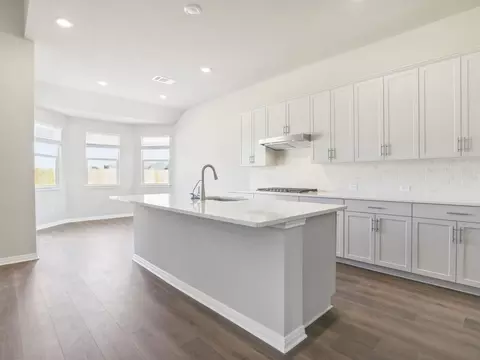 1824 S Main St, Kyle, TX 78640