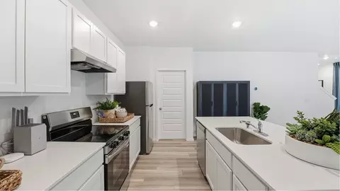 Kitchen - 10646 N Assembly St, Spokane, WA 99208 photo 2 of 4
