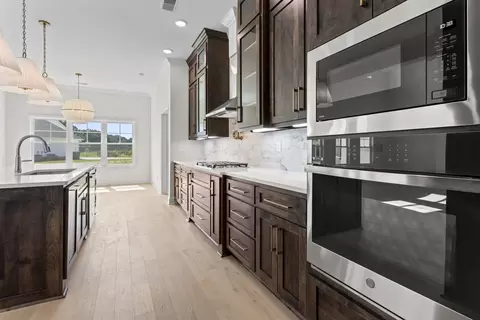 Kitchen - Landers Road, Madison, AL 35758 photo 9 of 11