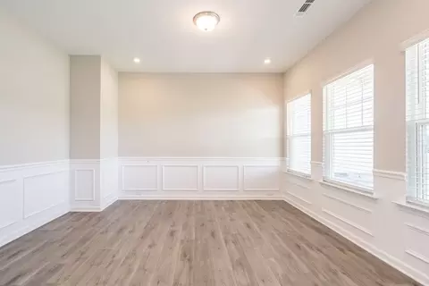 Living - Bibb Garrett Rd, Tanner, AL 35671 photo 1 of 7