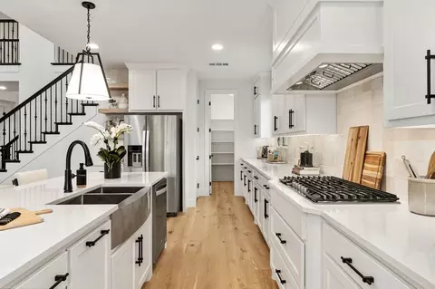 Kitchen - 11432 Wulstone Rd, Haslet, TX 76052 photo 5 of 7