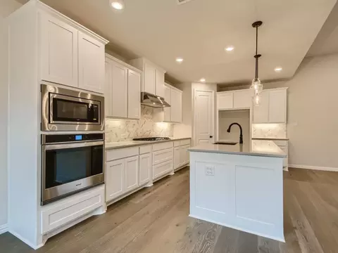 Kitchen - 11432 Wulstone Rd, Haslet, TX 76052 photo 2 of 7