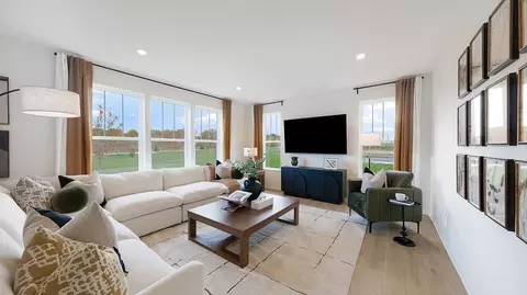 Living - 621 Lismore Cir, Elgin, IL 60124 photo 2 of 2