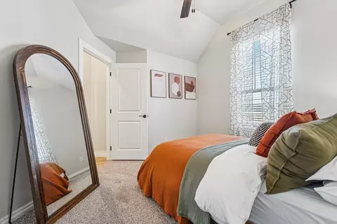 Bedroom - 932 Hydrangea Way, Edmond, OK 73034 photo 6 of 19