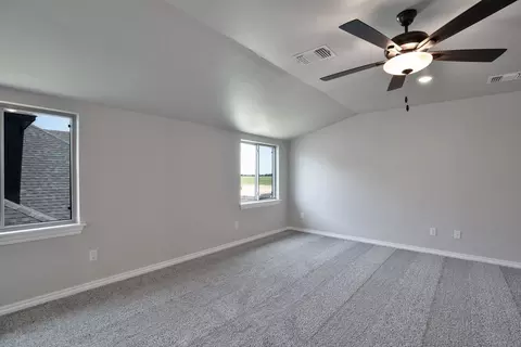 Bedroom - 932 Hydrangea Way, Edmond, OK 73034 photo 12 of 15
