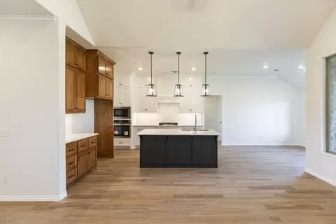 Other - 932 Hydrangea Way, Edmond, OK 73034 photo 1 of 31