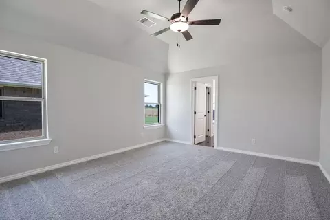 Bedroom - 932 Hydrangea Way, Edmond, OK 73034 photo 8 of 15