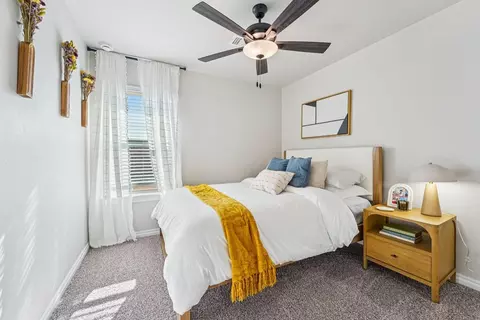 Bedroom - 932 Hydrangea Way, Edmond, OK 73034 photo 3 of 15