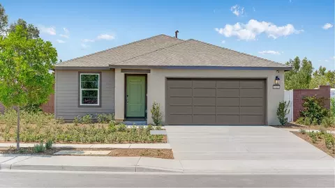 Exterior - 1521 Canter Ct, San Jacinto, CA 92582 photo 2 of 3