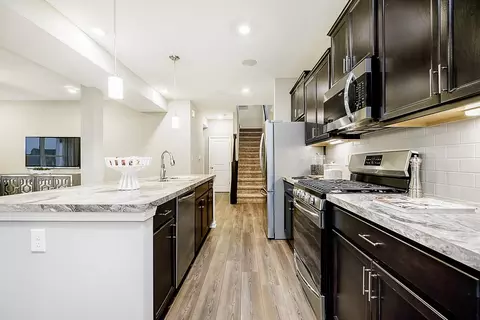 Kitchen - Arrowhead Dr, Piqua, OH 45356 photo 2 of 11