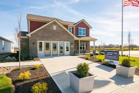 Exterior - Arrowhead Dr, Piqua, OH 45356 photo 20 of 23