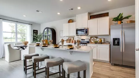 Kitchen - 4121 Oswin Dr, Murfreesboro, TN 37129 photo 6 of 11