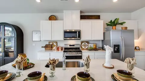 Kitchen - 4121 Oswin Dr, Murfreesboro, TN 37129 photo 8 of 11