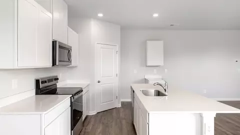 Kitchen - 4121 Oswin Dr, Murfreesboro, TN 37129 photo 4 of 11