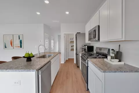 Kitchen - 618 Lovers Lane Rd, Calhoun, GA 30701 photo 4 of 8