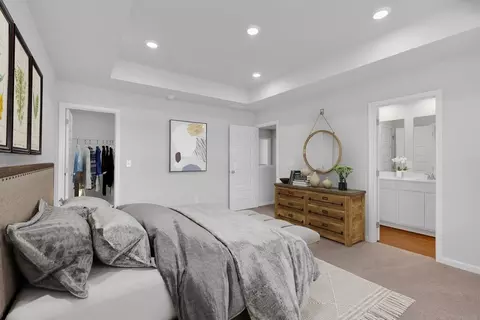 Bedroom - 618 Lovers Lane Rd, Calhoun, GA 30701 photo 2 of 6