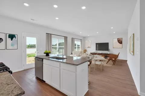 Kitchen - 618 Lovers Lane Rd, Calhoun, GA 30701 photo 5 of 8
