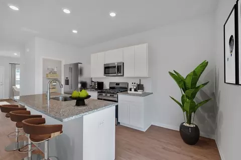 Kitchen - 618 Lovers Lane Rd, Calhoun, GA 30701 photo 3 of 8