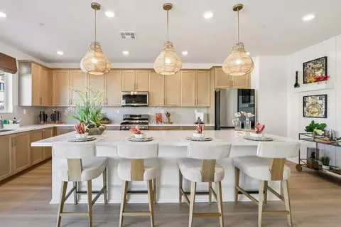 Kitchen - 3659 E Avenue Q-14, Palmdale, CA 93550 photo 1 of 4