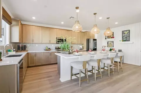 Kitchen - 3659 E Avenue Q-14, Palmdale, CA 93550 photo 4 of 4