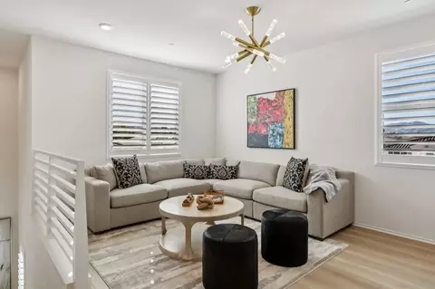 Living - 3659 E Avenue Q-14, Palmdale, CA 93550 photo 2 of 3