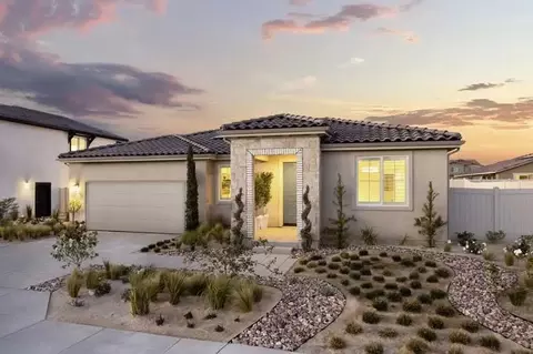 Exterior - 3659 E Avenue Q-14, Palmdale, CA 93550 photo 3 of 4