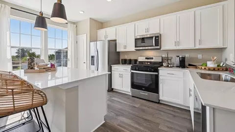 Kitchen - 1020 Goldenaster Way, Joppa, MD 21085 photo 4 of 13