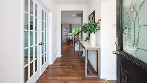 Entry Way - 28 Wheatfield Rd, Fletcher, NC 28732 photo 2 of 3