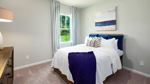 Bedroom - 28 Wheatfield Rd, Fletcher, NC 28732 photo 4 of 11