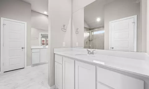 Bath - 701 Stone Eagle Dr, Azle, TX 76020 photo 1 of 6