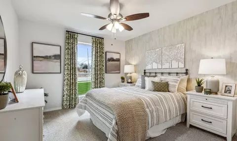 Bedroom - 701 Stone Eagle Dr, Azle, TX 76020 photo 8 of 9