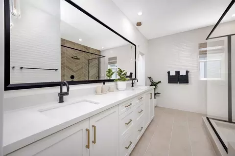 7244 Ellington Dr, Huntington Beach, CA 92647