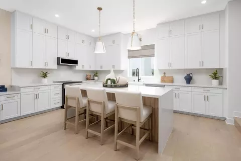 7244 Ellington Dr, Huntington Beach, CA 92647