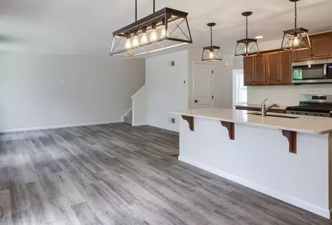 Living - 489 Darrow Rd, York, PA 17404 photo 11 of 20