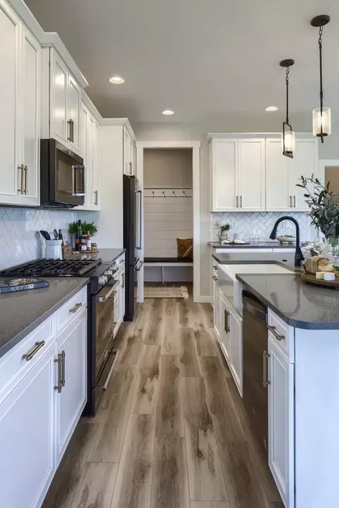 Kitchen - 489 Darrow Rd, York, PA 17404 photo 12 of 74