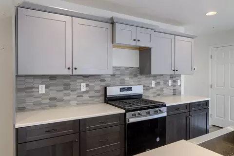 Kitchen - 489 Darrow Rd, York, PA 17404 photo 24 of 74