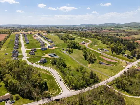 View/Area - 489 Darrow Rd, York, PA 17404 photo 4 of 20