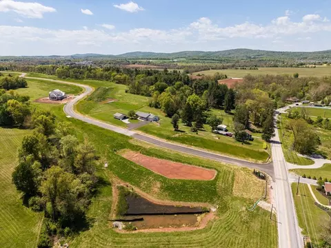 View/Area - 489 Darrow Rd, York, PA 17404 photo 18 of 20