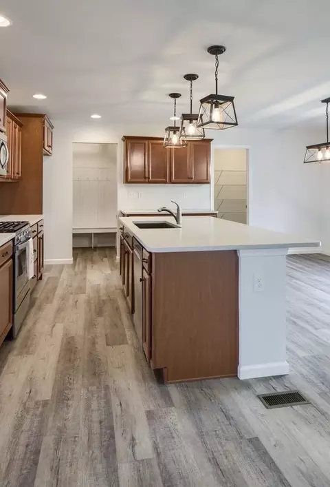 Kitchen - 489 Darrow Rd, York, PA 17404 photo 47 of 74